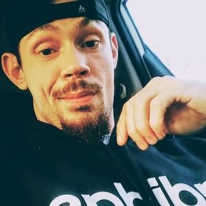 Meet your Posher, Rj